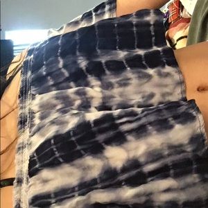 Off the shoulder crop top color blue and white